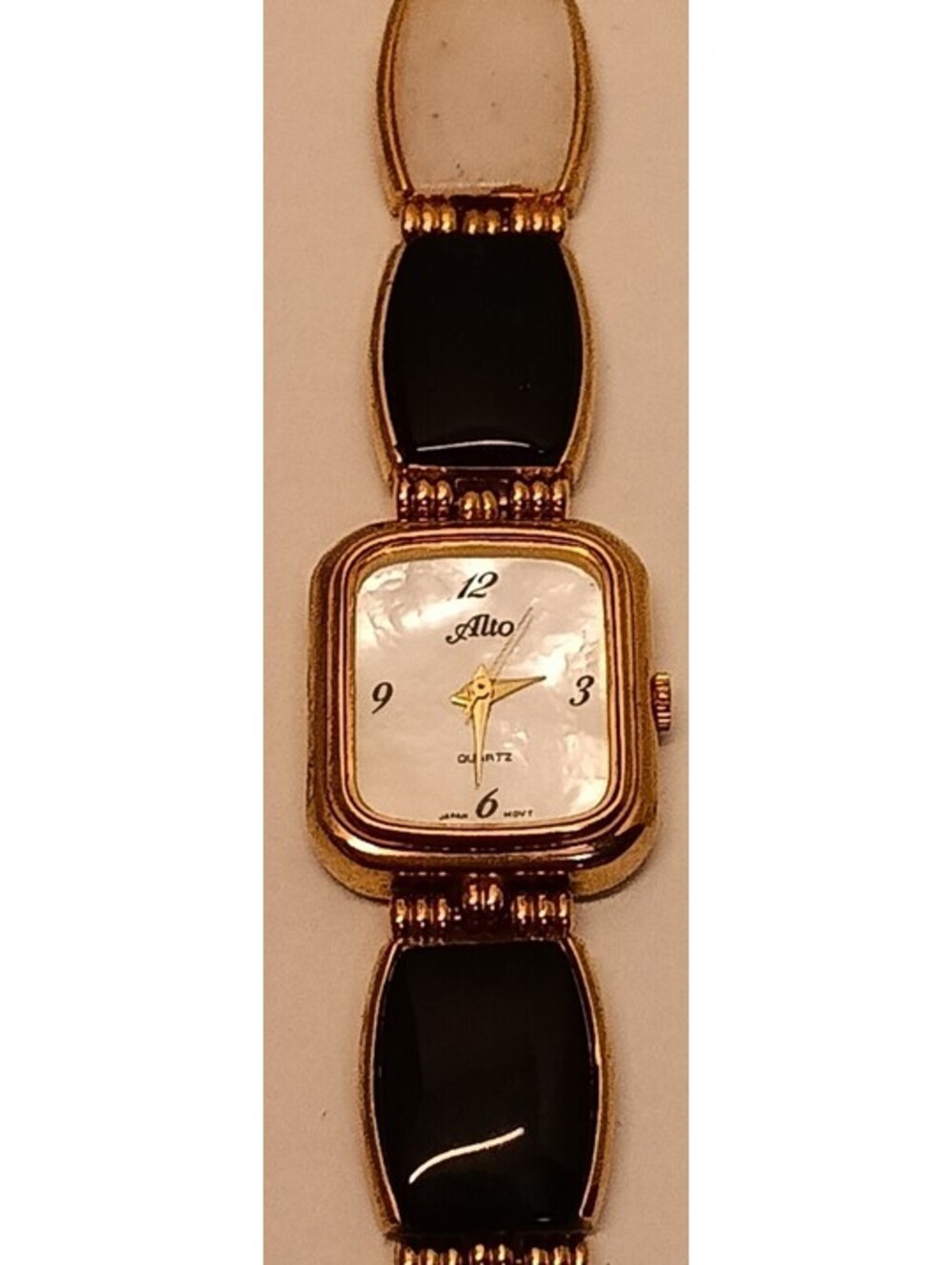 Alto Vintage Women's Watch, Model 3830 - Gold Tone/Black White Band, Japan No Ba